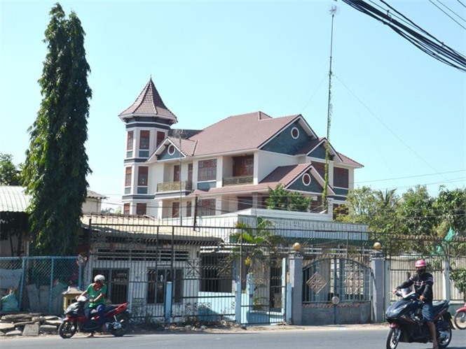 Vụ vợ chồng bị giết trong biệt thự: Những tình tiết đáng chú ý