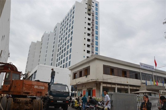 Bàng hoàng 5 người tử vong vì rơi thang máy