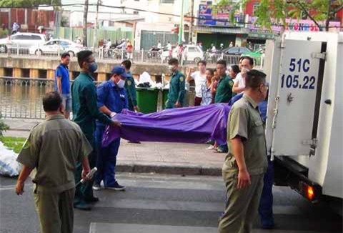 Phát hiện xác thanh niên nghi bị sát hại trên kênh