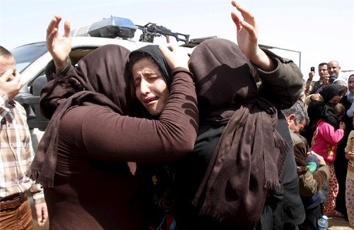 Nô lệ tình dục của IS bị ép kiểm tra trinh tiết