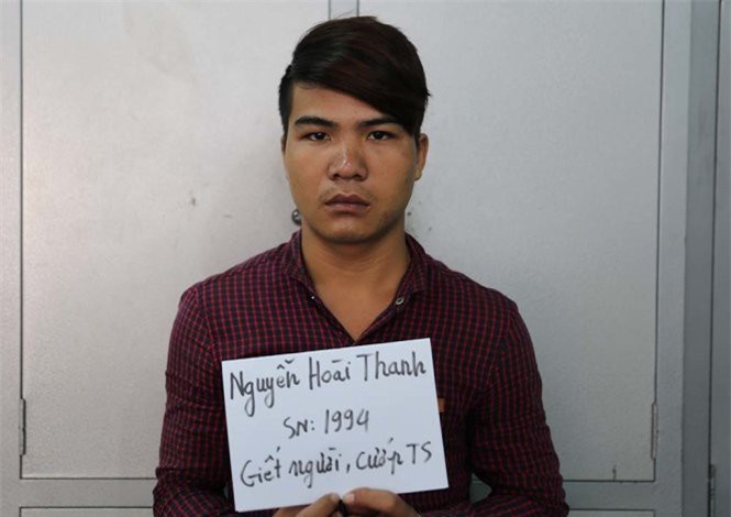 Vừa quan hệ xong, bóp cổ bạn gái đến chết rồi cướp tài sản