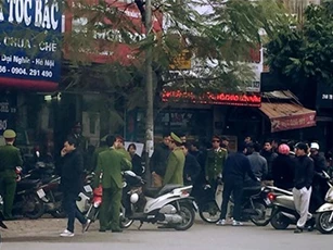 Nghi án cướp ngân hàng giữa ban ngày tại Hà Nội
