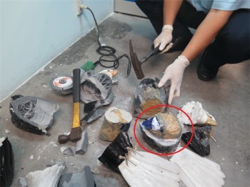 Bắt lô ma túy trị giá 5 tỷ, ngụy trang bằng tượng đá đại bàng