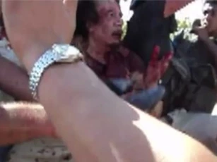 Rò rỉ video mới về những phút cuối đời của Tổng thống Gaddafi