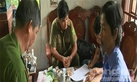 Bắt kẻ giở trò "đạo chích" với nhà hàng xóm