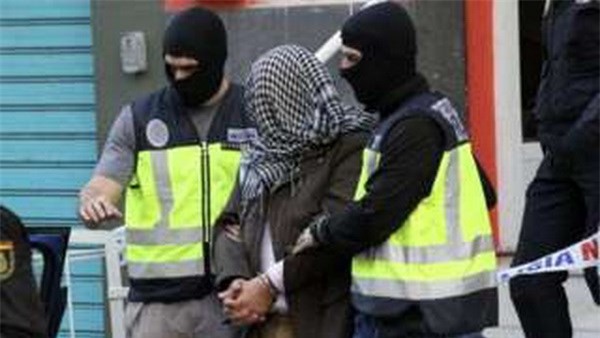 Tây Ban Nha bắt giữ 7 kẻ liên quan tới khủng bố al-Qaeda và IS