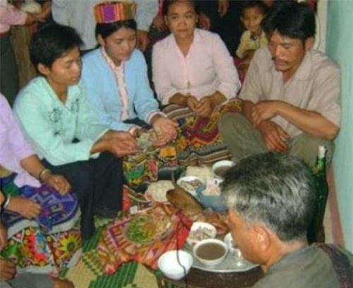 Độc đáo Tết mừng tiếng sấm của đồng bào Ơ Đu miền tây xứ Nghệ