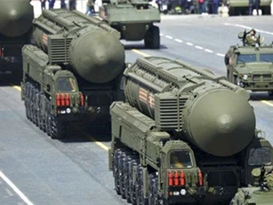 Nga tăng cường vũ khí hạt nhân đối phó NATO