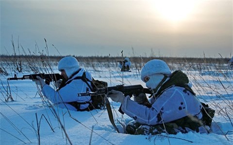 Tổng thống Putin đặt quân đội trong tình trạng báo động cao