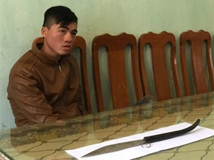 4 thanh niên vây 'đánh hội đồng', đâm thấu bụng một quân nhân
