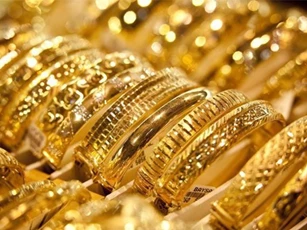 Giá vàng thế giới bất ngờ tăng vọt phiên cuối tuần