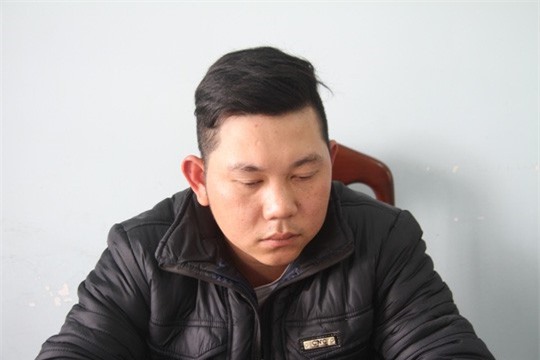 Vụ giám đốc bị đâm chết vì bóp còi xin đường: Thêm 2 đối tượng đầu thú