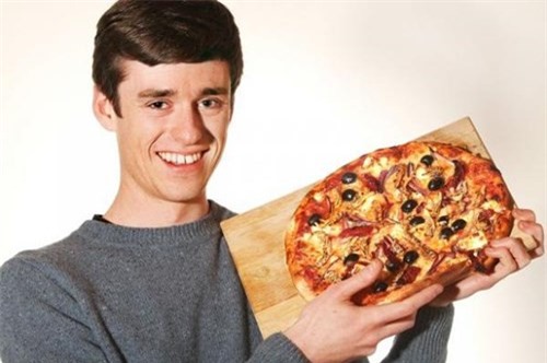 Kỳ quặc: Chàng trai "nghiện" ăn... sâu bọ