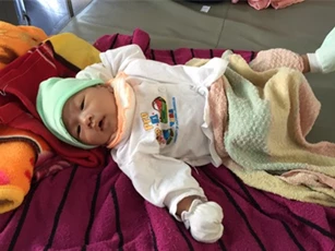 Con khỏi bệnh, Tết này gia đình tôi ai cũng vui