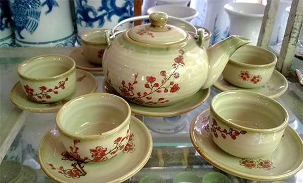 Liên tục báo lỗ, Hapro rao bán vốn tại Sứ Bát Tràng 