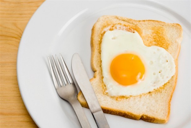 Lý do nên ăn trứng mỗi sáng