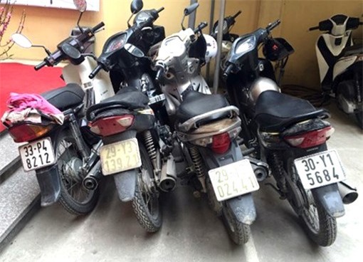 Tạm giữ thêm 5 đối tượng chèo kéo khách tại chùa Hương