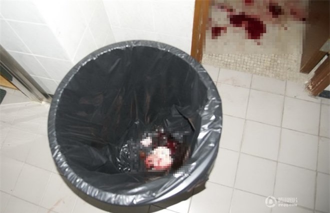 Xót thương bé gái vừa chào đời bị vứt vào thùng rác