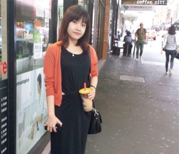 Hoãn phiên xử Vi Tran lừa bán vé máy bay qua facebook