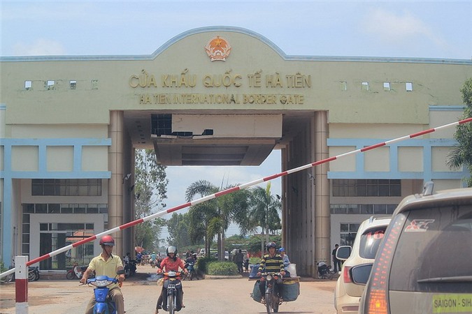 Quy định hoạt động mua bán hàng hóa qua biên giới của thương nhân