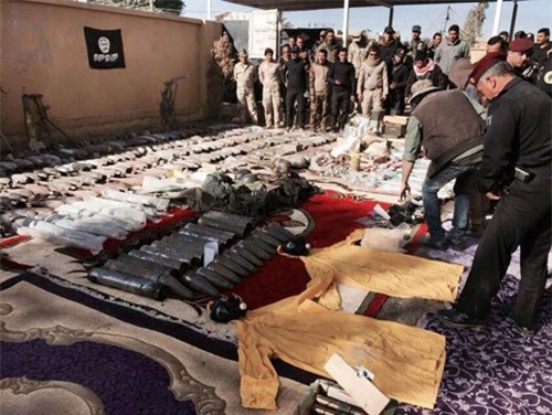 IS sản xuất bom bằng nguyên liệu từ 20 quốc gia