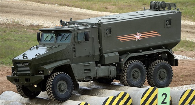 Xe bọc thép Taifun-U: Tân binh từ thế hệ cựu chiến binh