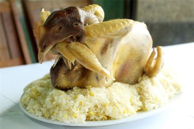 Bị đánh chết vì... lấy trộm gà luộc trên mâm cỗ cúng xe