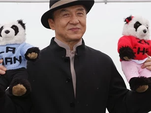 Jackie Chan phát ngôn gây sốc: "Mỹ là trùm tham nhũng của thế giới”
