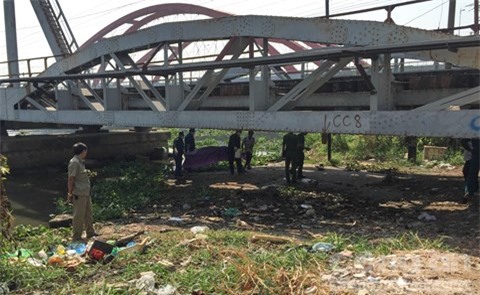 Phát hiện thi thể người phụ nữ nổi trên sông lúc rạng sáng