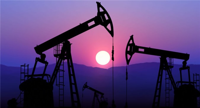 Sản lượng dầu của OPEC đã giảm mạnh nhất trong lịch sử