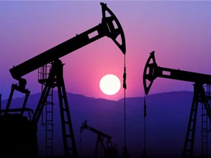 Sản lượng dầu của OPEC đã giảm mạnh nhất trong lịch sử