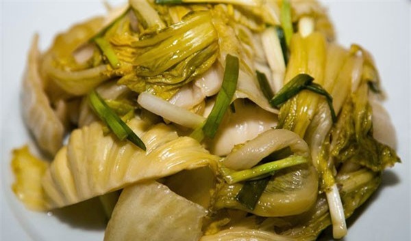 Dưa, cà muối chua - Ai nên tuyệt đối tránh?