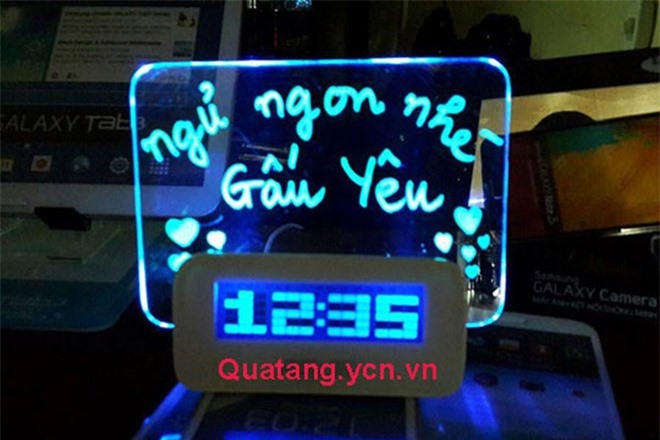 Quà tặng công nghệ cực độc được săn lùng cho ngày 8/3