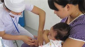 Sốc: Bé 5 tháng tuổi tử vong sau khi tiêm Quinvaxem
