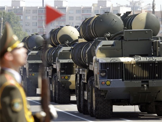 Tình nghi Iran "thông đồng" Hezbollah, Nga hoãn bàn giao S-300