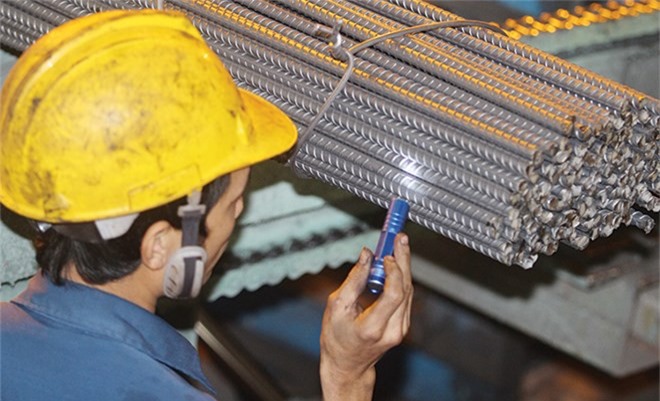 Việt Nam áp thuế tự vệ tạm thời với phôi thép và thép dài nhập khẩu