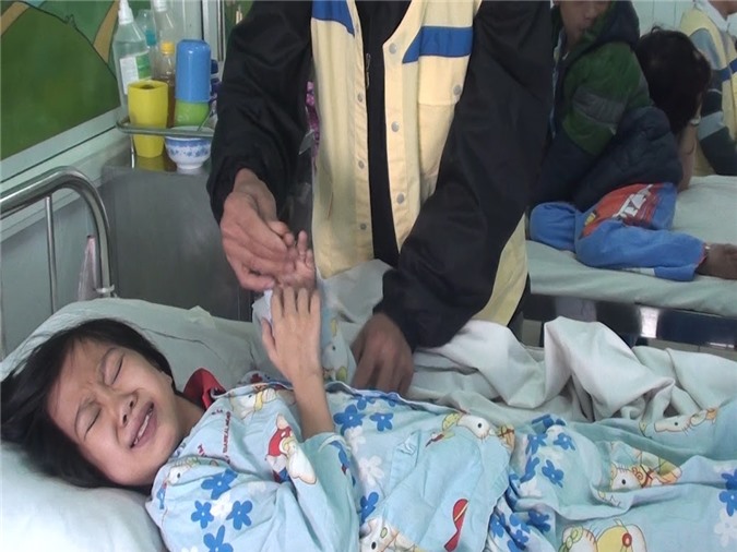 Đau đớn chứng kiến con sắp chết do nhiễm trùng sau mổ