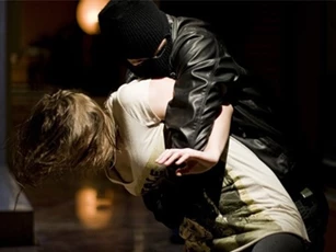 Độc đáo: Thuê người bắt cóc... chính mình