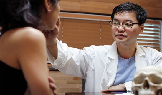 Hàn Quốc hoàn thuế cho du khách phẫu thuật thẩm mỹ