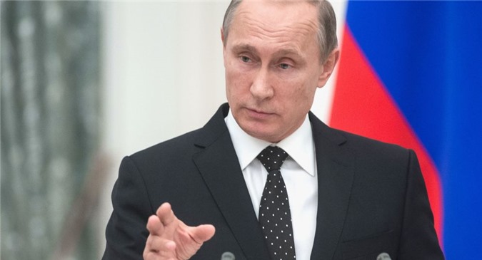 EU mở rộng trừng phạt, Tổng thống Putin sốc lại tinh thần nước Nga