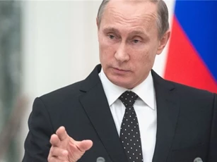 EU mở rộng trừng phạt, Tổng thống Putin sốc lại tinh thần nước Nga