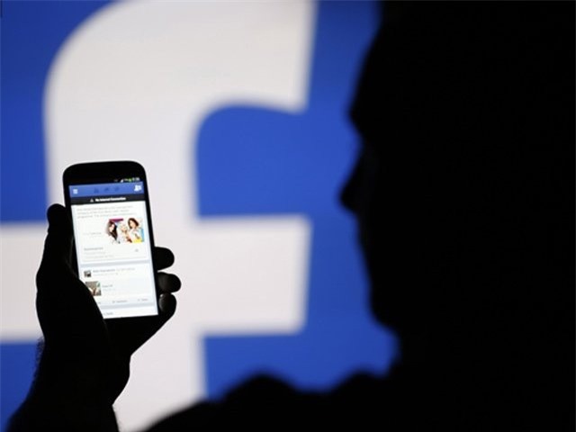 Túng quẫn, chồng lên Facebook... rao bán vợ