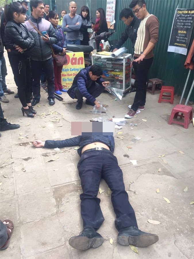 Xách dao, điếu cày 'choảng nhau' sau va chạm giao thông