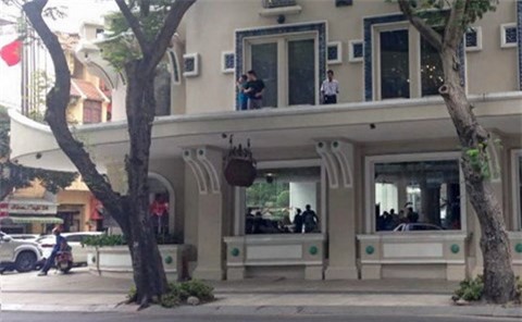 Du khách rơi từ khách sạn 5 sao xuống đất: Tự tử vì mắc bệnh hiểm nghèo?