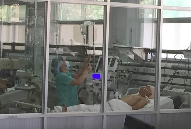 Vụ côn đồ truy sát chém đứt bàn tay: Nghi can thứ 4 đầu thú