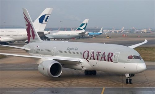 Yêu cầu hãng Qatar Airways báo cáo vụ hành khách mang súng lên máy bay