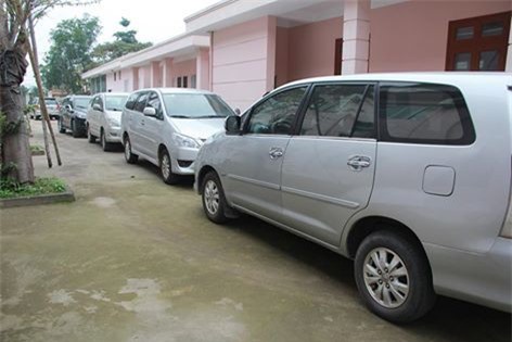 Bắt nhóm thuê hàng chục ôtô rồi làm giả giấy tờ mang đi bán