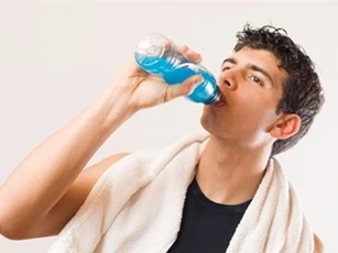 Điểm mặt những loại thực phẩm "hút nước" cơ thể bạn
