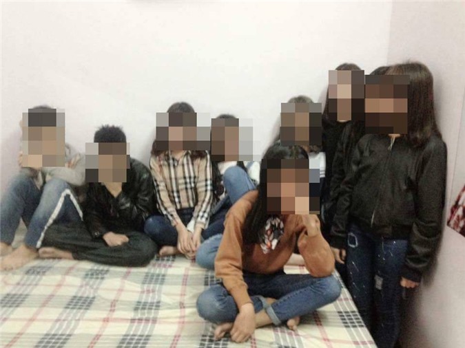 Hà Nội: Bất ngờ 7 thiếu nữ cùng 2 nam sinh trong nhà nghỉ
