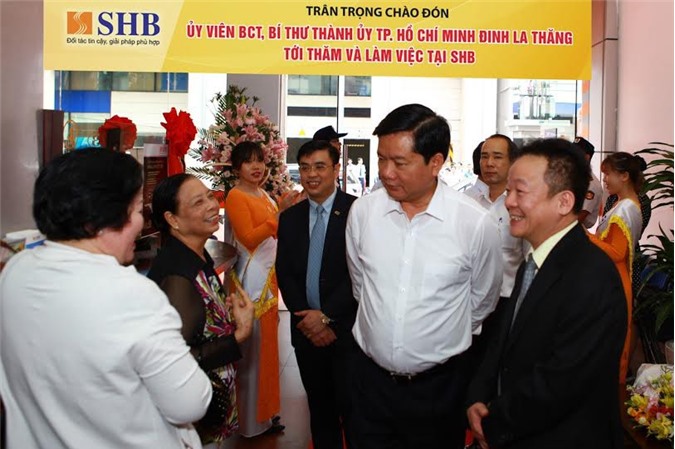 Bí thư Đinh La Thăng tới thăm Ngân hàng SHB
